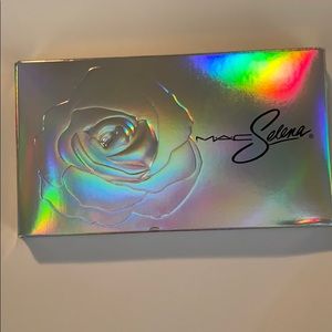 Selena Eyeshadow Palette